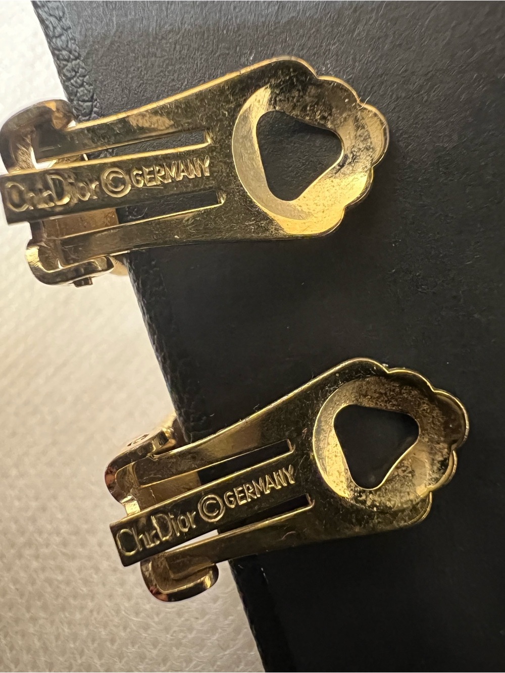 Dior German authentic clip on Earrings L new - Picture 2 of 4
